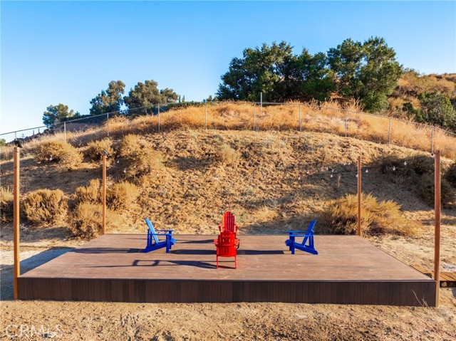 9425 Gierson Avenue, Chatsworth CA: https://media.crmls.org/medias/0ad9b069-cddf-4df8-bfe0-4ee269416ed1.jpg