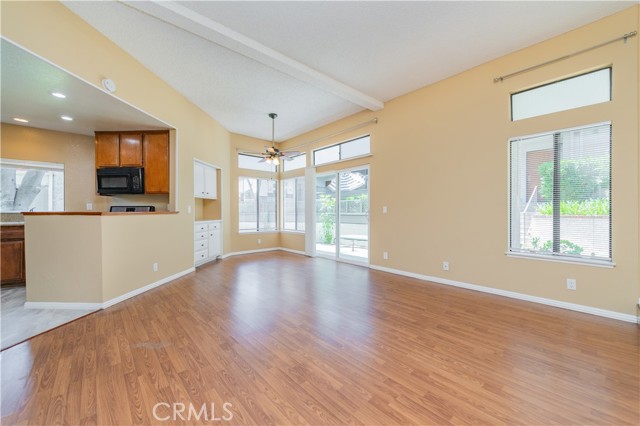 45 Willowcrest Lane, Pomona CA: https://media.crmls.org/medias/0ada0cde-da78-4ce3-b843-dcfec668a245.jpg