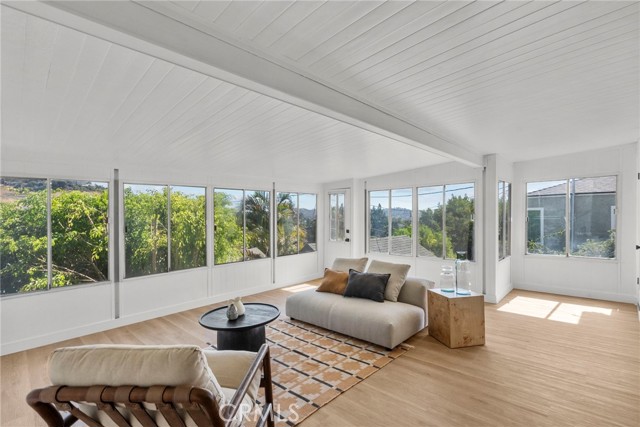 Detail Gallery Image 18 of 43 For 3812 Roderick Rd, Los Angeles,  CA 90065 - 3 Beds | 2 Baths