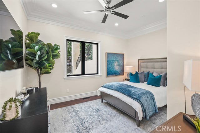 Detail Gallery Image 32 of 42 For 39055 N Shore Dr, Fawnskin,  CA 92333 - 6 Beds | 6/1 Baths