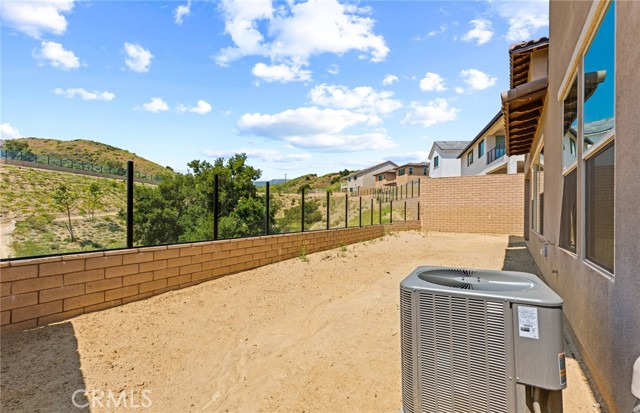 Detail Gallery Image 42 of 43 For 11761 Toyon Dr, Chatsworth,  CA 91311 - 5 Beds | 5/1 Baths