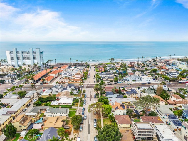 Detail Gallery Image 44 of 45 For 820 Law St, San Diego,  CA 92109 - 4 Beds | 2 Baths