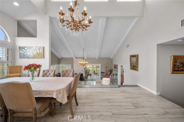 Detail Gallery Image 14 of 51 For 5156 Campo, Woodland Hills,  CA 91364 - 5 Beds | 4 Baths