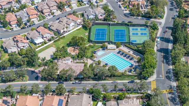 Detail Gallery Image 28 of 34 For 19055 Woodland Way, Lake Forest,  CA 92679 - 3 Beds | 2/1 Baths