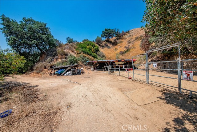 3597 Shaw Ranch Road, Pasadena CA: https://media.crmls.org/medias/0addb9ed-1b8d-43f1-915d-4cb89425f5bb.jpg