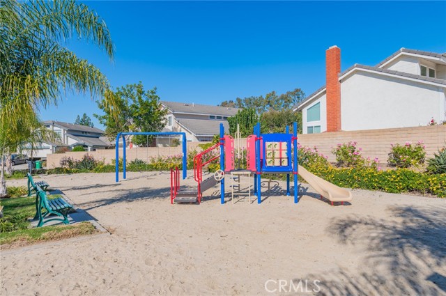Detail Gallery Image 26 of 27 For 11 Gainesmill, Irvine,  CA 92620 - 3 Beds | 2/1 Baths