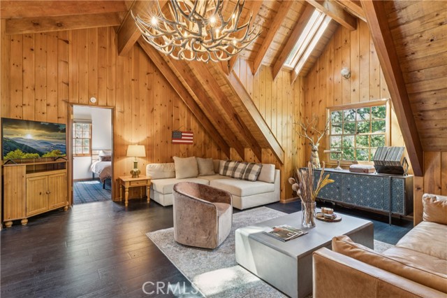 425 Golf Course Way, Lake Arrowhead, CA 92352