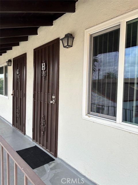 1501 S 4TH, Alhambra CA: https://media.crmls.org/medias/0adf1331-da31-4c4c-bc60-a89c279d7c29.jpg