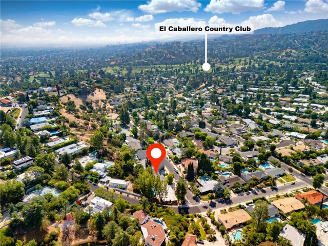 4676 Arriba Drive, Tarzana CA: https://media.crmls.org/medias/0adf6525-089c-48cc-85af-0baa5a8f7332.jpg