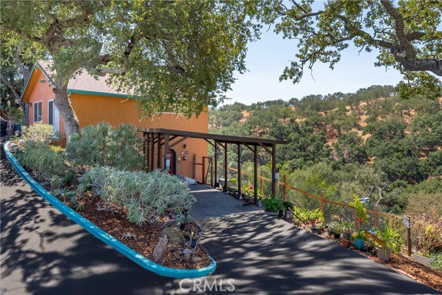10755 Santa Ana Road, Atascadero CA: https://media.crmls.org/medias/0ae0ceea-a071-4085-b457-ae3751e00c08.jpg