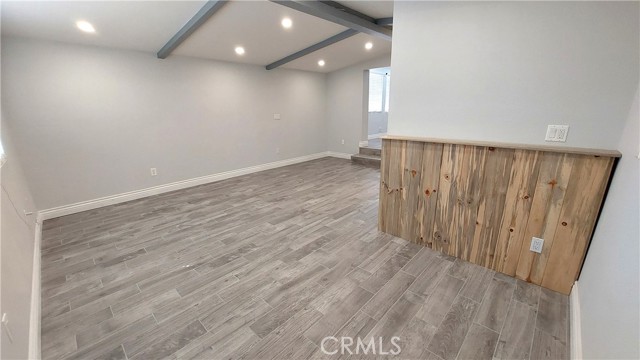 Detail Gallery Image 21 of 35 For 8649 Cantaloupe Ave, Panorama City,  CA 91402 - 3 Beds | 3 Baths