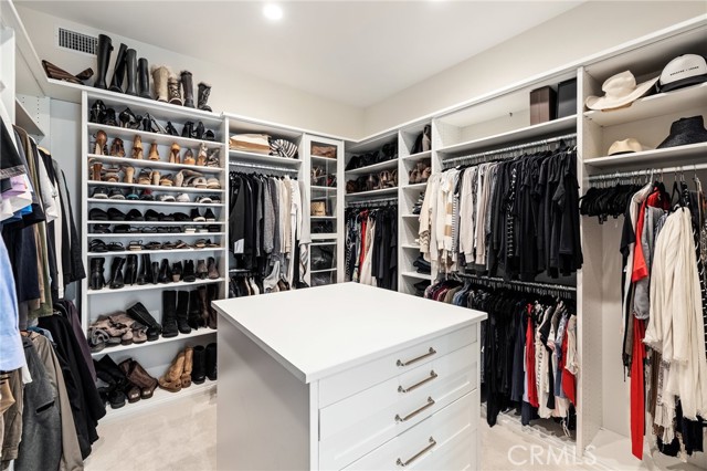 550 Helberta Avenue, Redondo Beach, California 90277, 5 Bedrooms Bedrooms, ,3 BathroomsBathrooms,Residential,Sold,Helberta,SB21204332