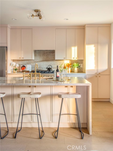 Detail Gallery Image 8 of 20 For 5125 Meridian St, Los Angeles,  CA 90042 - 3 Beds | 2 Baths