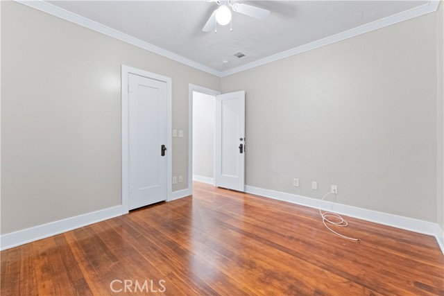 Detail Gallery Image 18 of 21 For 219 N Center St, Orange,  CA 92866 - 2 Beds | 2 Baths