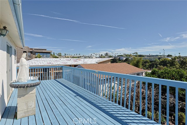 Image 33 of 26 For 4627 Huron Avenue