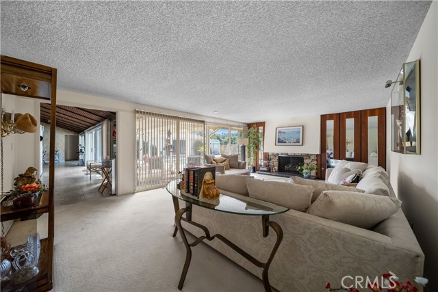 Detail Gallery Image 6 of 34 For 21166 E Rimpath Dr, Covina,  CA 91724 - 3 Beds | 2/1 Baths