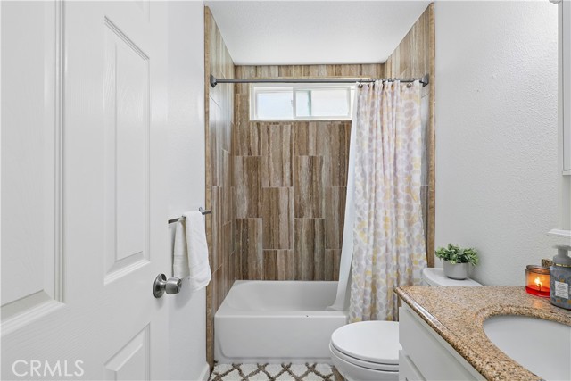 395 Columbia Avenue, Merced CA: https://media.crmls.org/medias/0ae26a0b-6aa8-49a3-8978-a49b8852ad03.jpg