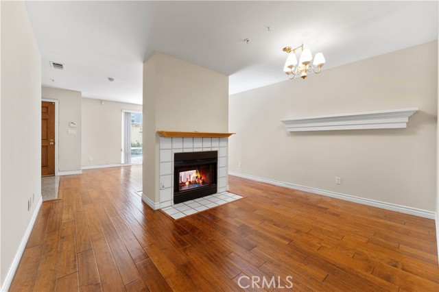 Detail Gallery Image 6 of 23 For 451 S Oakland Ave #4,  Pasadena,  CA 91101 - 2 Beds | 2/1 Baths