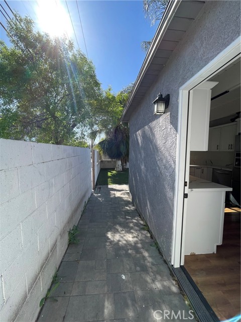Detail Gallery Image 20 of 26 For 11571 Archwood St, North Hollywood,  CA 91606 - 3 Beds | 2 Baths