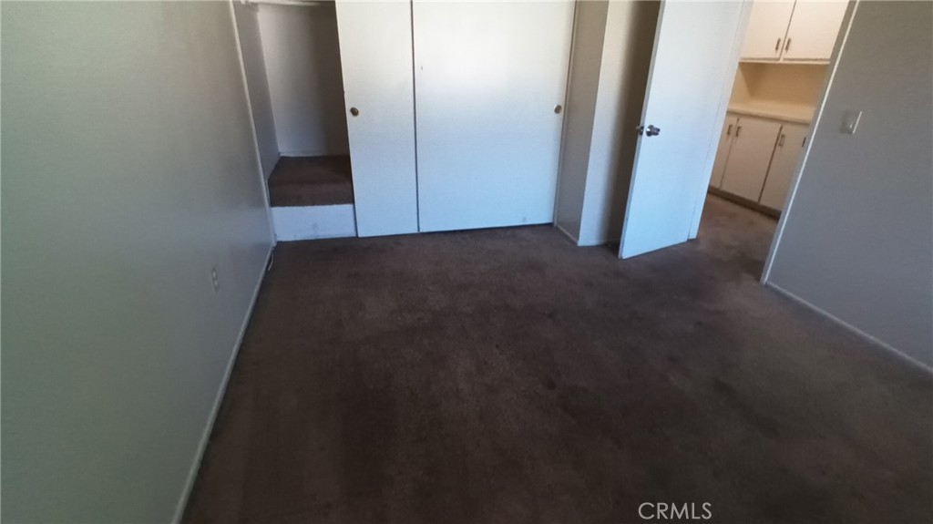 https://media.crmls.org/medias/0ae39dcb-9e3a-4e5b-bb75-c35f062bdb27.jpg?preset=X-Large