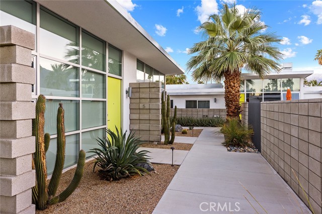 Detail Gallery Image 3 of 26 For 100 N Cerritos Dr #5,  Palm Springs,  CA 92262 - 1 Beds | 1 Baths