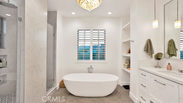 33 Via Armilla, San Clemente CA: https://media.crmls.org/medias/0ae3f0cf-6e88-4587-8bed-ec3bbd05bebd.jpg