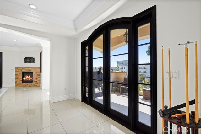 462 S Maple Drive, Beverly Hills CA: https://media.crmls.org/medias/0ae45f24-f20e-4085-98de-f72c28947b88.jpg