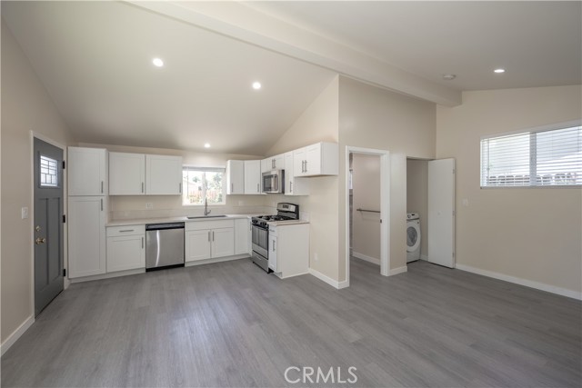 Detail Gallery Image 6 of 10 For 6637 Radford Ave, North Hollywood,  CA 91606 - 0 Beds | 1 Baths