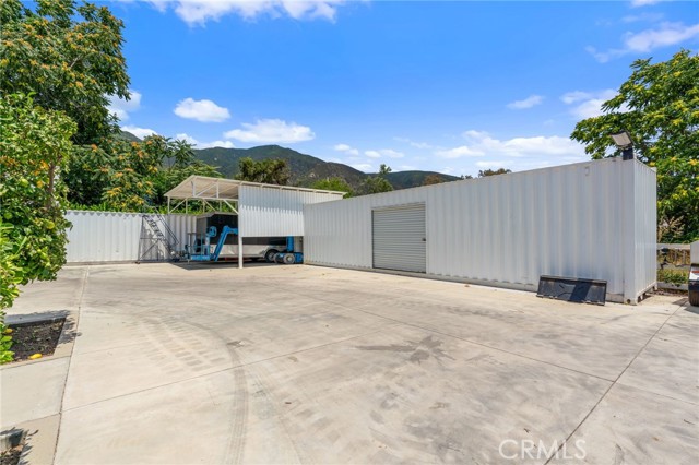 1033 Kimbark Avenue, San Bernardino CA: https://media.crmls.org/medias/0ae50142-0a3b-4004-8537-0e84f2905726.jpg