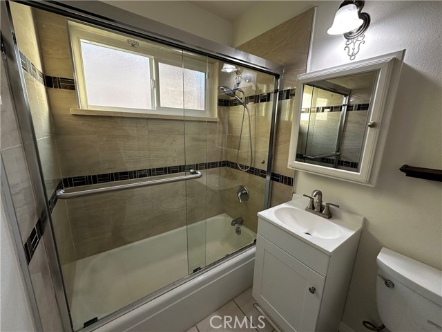 Detail Gallery Image 10 of 29 For 17475 Santa Lucia, Fountain Valley,  CA 92708 - 5 Beds | 3 Baths