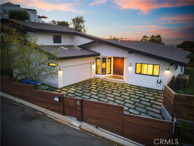 Detail Gallery Image 22 of 24 For 11308 Dona Teresa Dr, Studio City,  CA 91604 - 6 Beds | 4 Baths