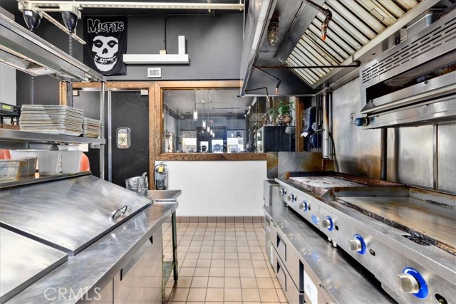 4133 Anaheim Street, Long Beach CA: https://media.crmls.org/medias/0ae684a8-ad1b-47b3-a55c-a7d600b23625.jpg
