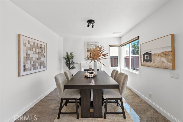 Detail Gallery Image 14 of 27 For 52 via Brida, Rancho Santa Margarita,  CA 92688 - 4 Beds | 2/1 Baths