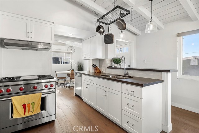 200 Moonstone Street, Manhattan Beach CA: https://media.crmls.org/medias/0ae6faec-7193-463e-9827-bcd5b3c819fd.jpg