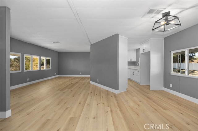 17221 Hidalgo Drive, Perris CA: https://media.crmls.org/medias/0ae8fca1-eb4b-4ea5-9588-b0ded259c800.jpg