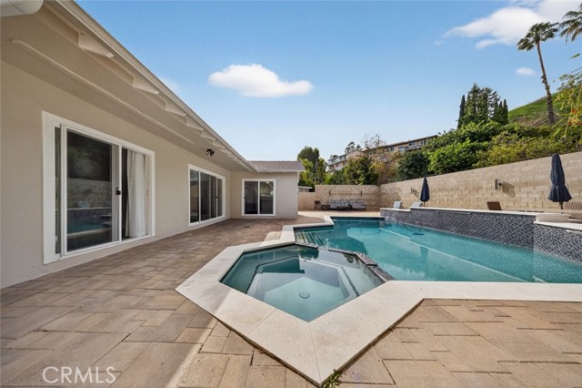 Detail Gallery Image 38 of 49 For 22247 De La Osa St, Woodland Hills,  CA 91364 - 4 Beds | 3 Baths