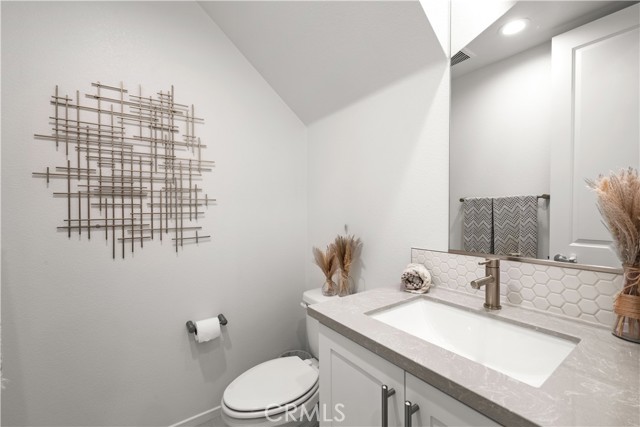 Detail Gallery Image 13 of 67 For 3145 Telaga Rd, Carlsbad,  CA 92010 - 3 Beds | 2/1 Baths