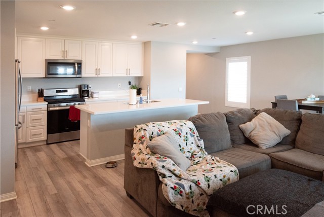2436 Tulip Drive, Perris CA: https://media.crmls.org/medias/0aeaba33-b4fd-4c57-aee8-a27f2ee2430a.jpg