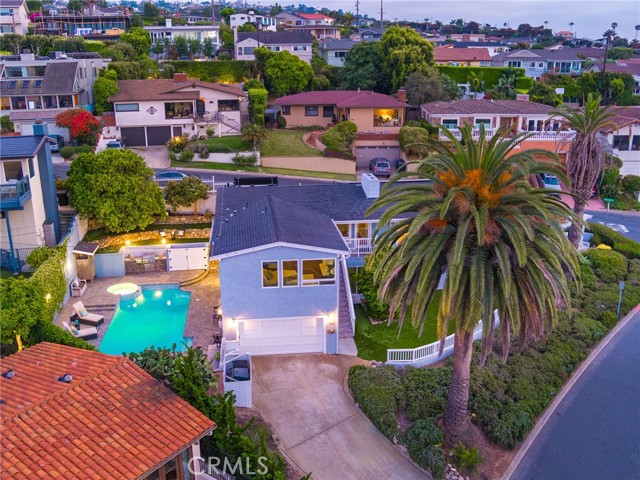 246 Via Los Miradores, Redondo Beach CA: https://media.crmls.org/medias/0aeb3887-d6c4-412e-8840-d8cc145adab9.jpg