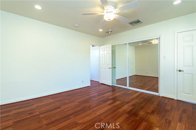 Detail Gallery Image 22 of 50 For 251 N Whitnall, Burbank,  CA 91505 - 4 Beds | 3 Baths
