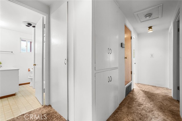 27439 Santa Clarita Road, Saugus CA: https://media.crmls.org/medias/0aec4419-5bd5-4074-80e8-8af18404a8f0.jpg