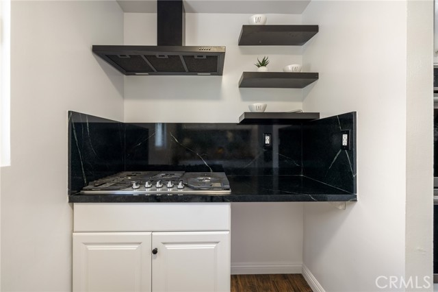 11012 Montgomery Avenue, Granada Hills CA: https://media.crmls.org/medias/0aec9a8a-1776-4f3c-bf7c-786c91bb3a06.jpg