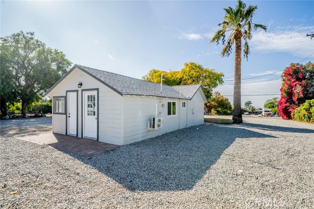 1340 Turquoise Avenue, Mentone CA: https://media.crmls.org/medias/0aedfaee-374a-4759-b624-c73bc2d389bf.jpg