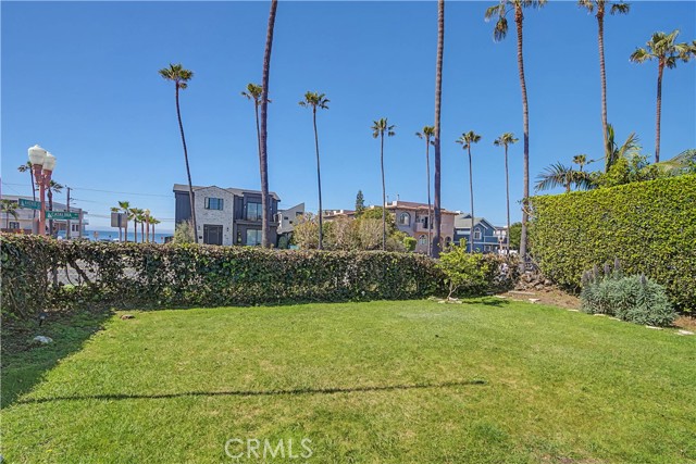 Detail Gallery Image 34 of 45 For 201 Avenue G, Redondo Beach,  CA 90277 - 4 Beds | 3 Baths