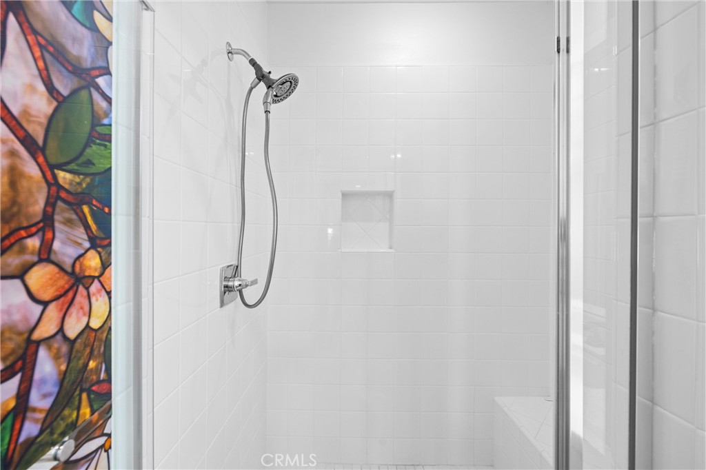https://media.crmls.org/medias/0af04231-2483-4239-be11-f47f38dc9893.jpg?preset=X-Large
