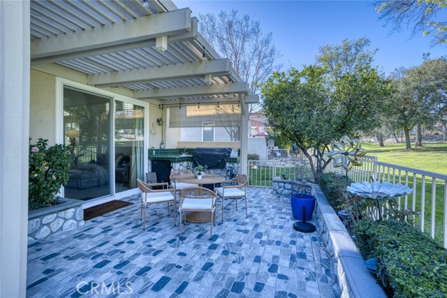 Detail Gallery Image 21 of 32 For 1409 Upland Hills Dr #N,  Upland,  CA 91784 - 2 Beds | 2/1 Baths