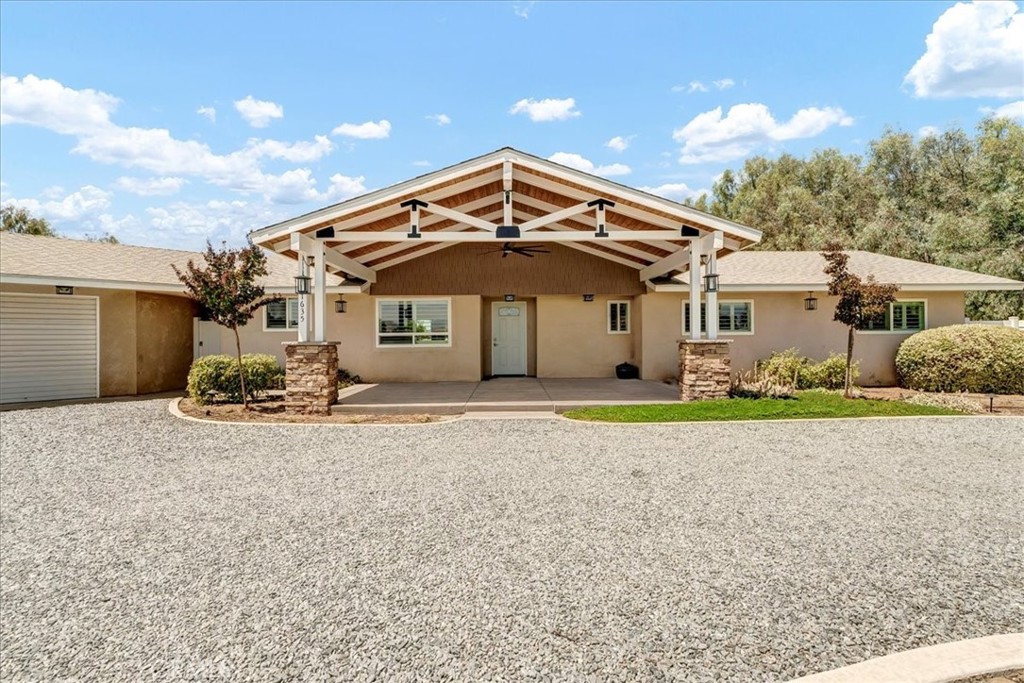 1635 N Elberta Road