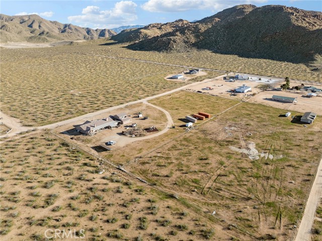 Detail Gallery Image 5 of 73 For 13850 Nightshade Rd, Apple Valley,  CA 92307 - 5 Beds | 5 Baths