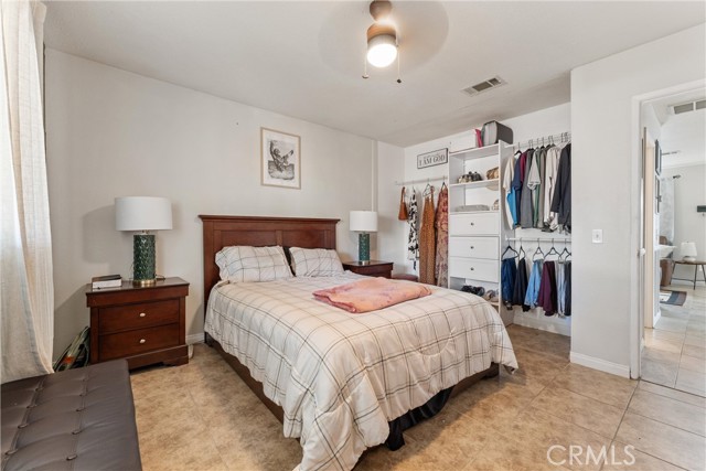 42045 Thornbush Avenue, Lancaster CA: https://media.crmls.org/medias/0af29248-4b6a-4679-8c7b-a587cdcafec2.jpg