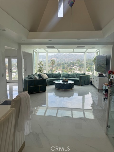 1537 Wildwood Drive, Eagle Rock CA: https://media.crmls.org/medias/0af2a2ae-4eef-408f-88ef-45fef9e7ccf2.jpg